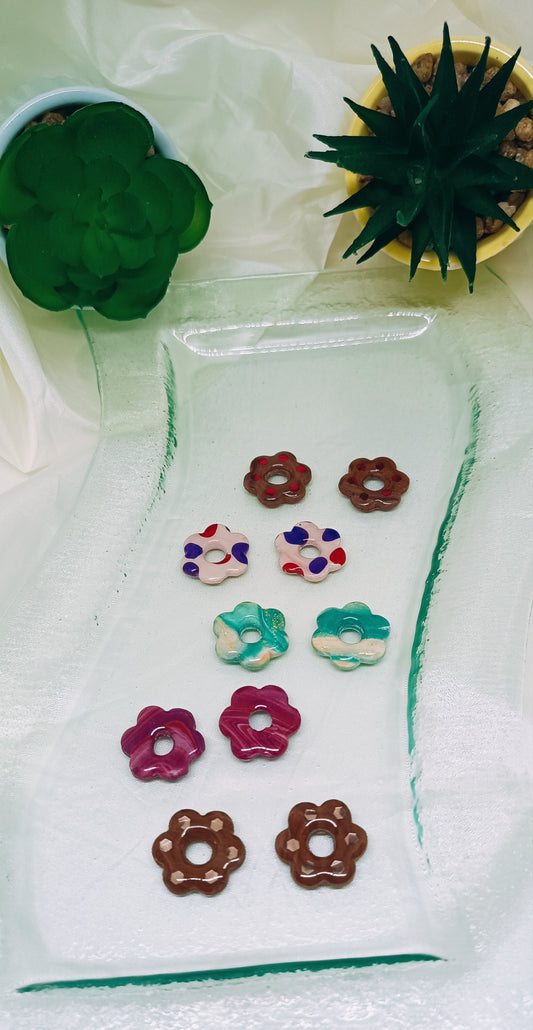 Pampilles interchangeables fleur Rosaé : marbré beige et vert, marron avec paillettes fushia ou cuivrées, beige à pois violet et rose - SoizElla